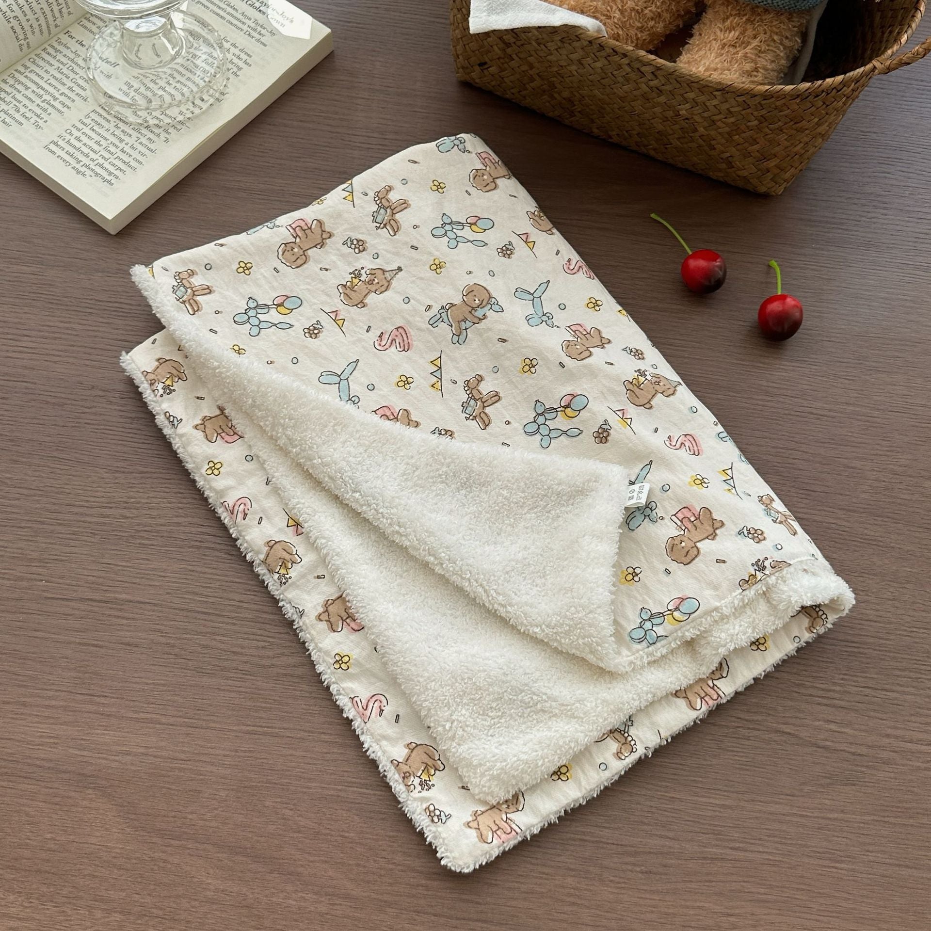 KTX-096083 Skin-Friendly Cloth Cat Pet Bed with Pillow and Quilt Options