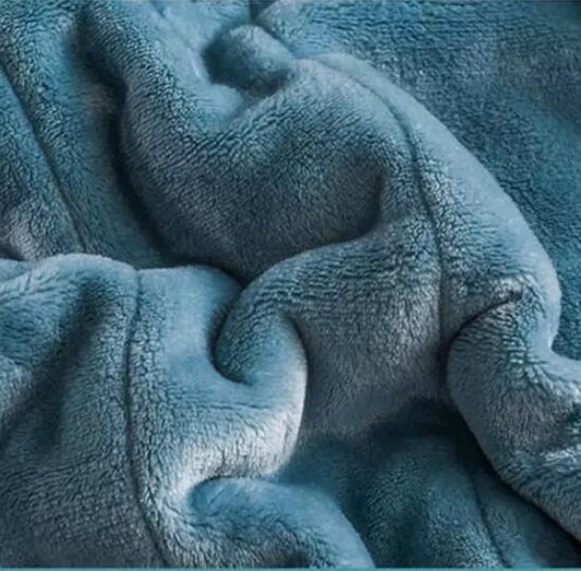 KTX-097427 Coral Fleece Three-Layer Thick Blanket in Various Colors for Winter Use