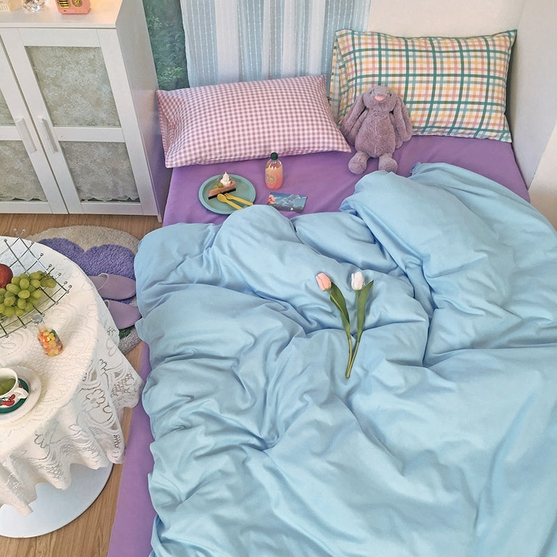 KTX-097939 Heart-Patterned Four-Piece Bedding Set in Mix and Match Colors