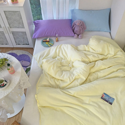 KTX-097939 Heart-Patterned Four-Piece Bedding Set in Mix and Match Colors