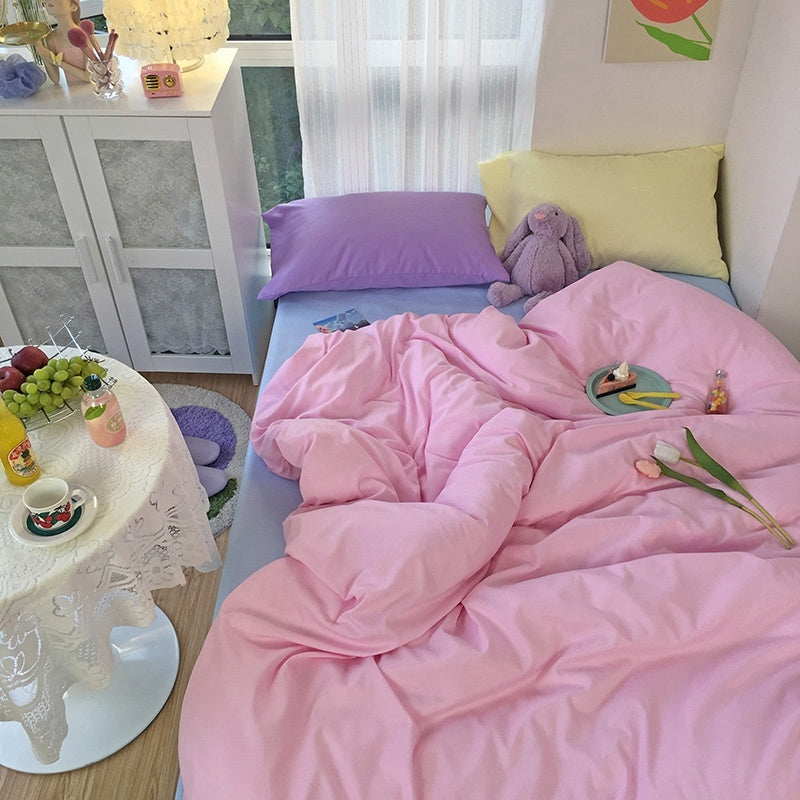 KTX-097939 Heart-Patterned Four-Piece Bedding Set in Mix and Match Colors