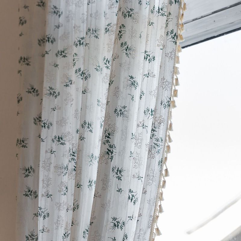 KTX-105555 Lilac and Daisy Tassel Short Kitchen Curtain for Semi-Sunshade Windows