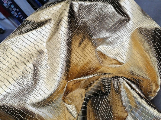 KTX-110291 Gold and Silver Crocodile Texture PVC Leather Fabric for Handbags and Accessories