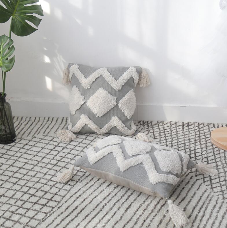 KTX-127251 Tufted Geometric Abstraction Cotton Throw Pillow in Mediterranean Style