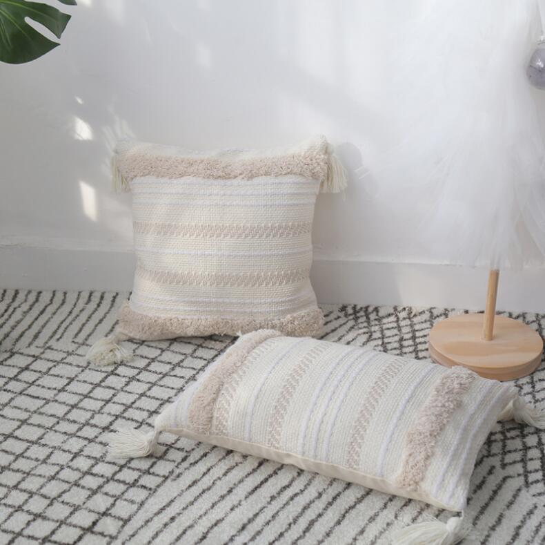 KTX-127251 Tufted Geometric Abstraction Cotton Throw Pillow in Mediterranean Style