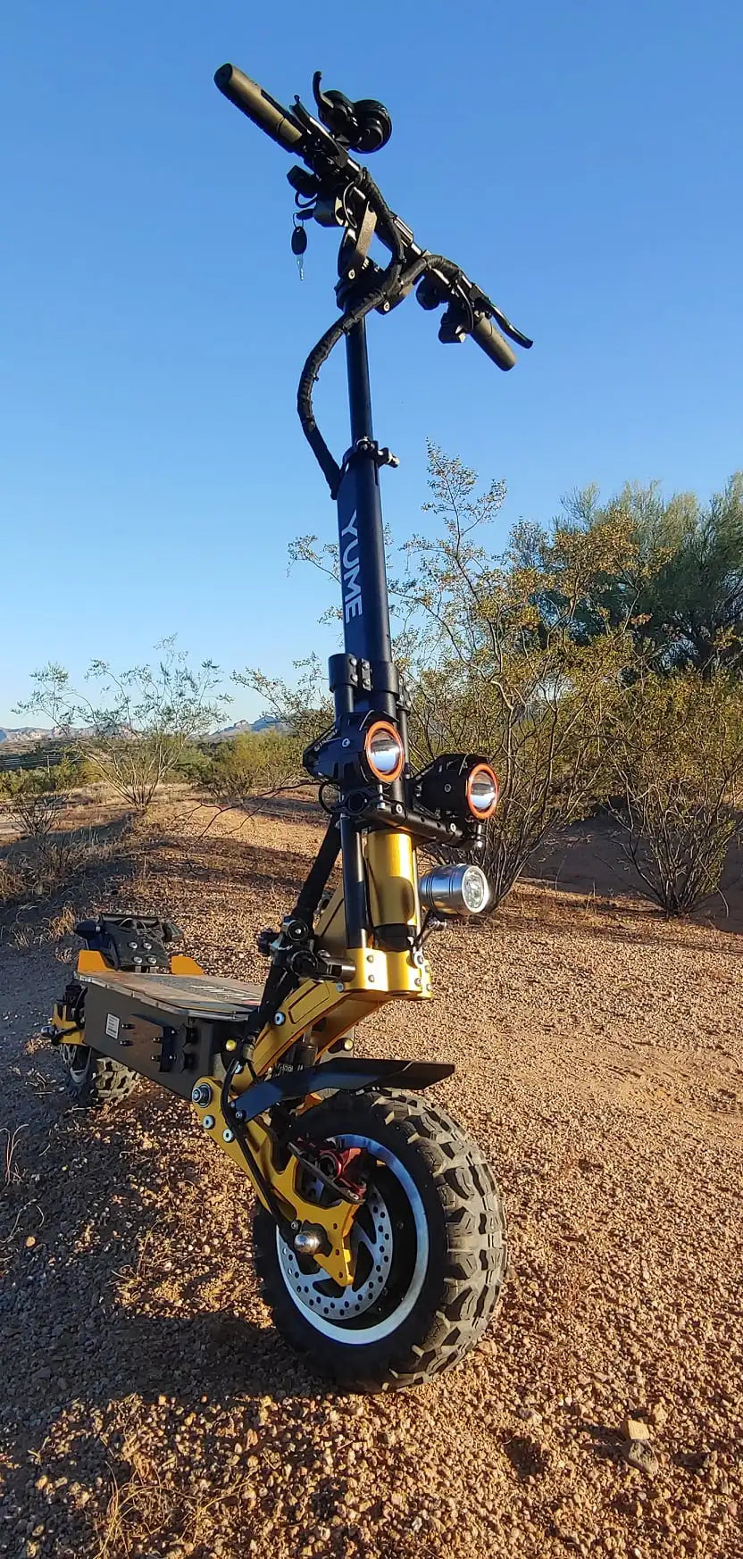 KTX-128915 High-Powered 5000W Electric Scooter with 60V Battery, Dual Motors, 11-Inch Wheels, and Foldable Design