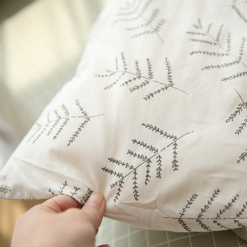 KTX-141907 Cotton Four-Piece Bed Sheet Set with American Pastoral Flower Print