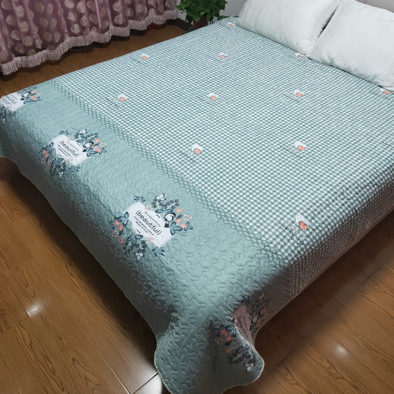 KTX-153747 Cooling Summer Quilt - Plush Polyester Cotton Bed Cover with Floral Pattern, 220x240CM