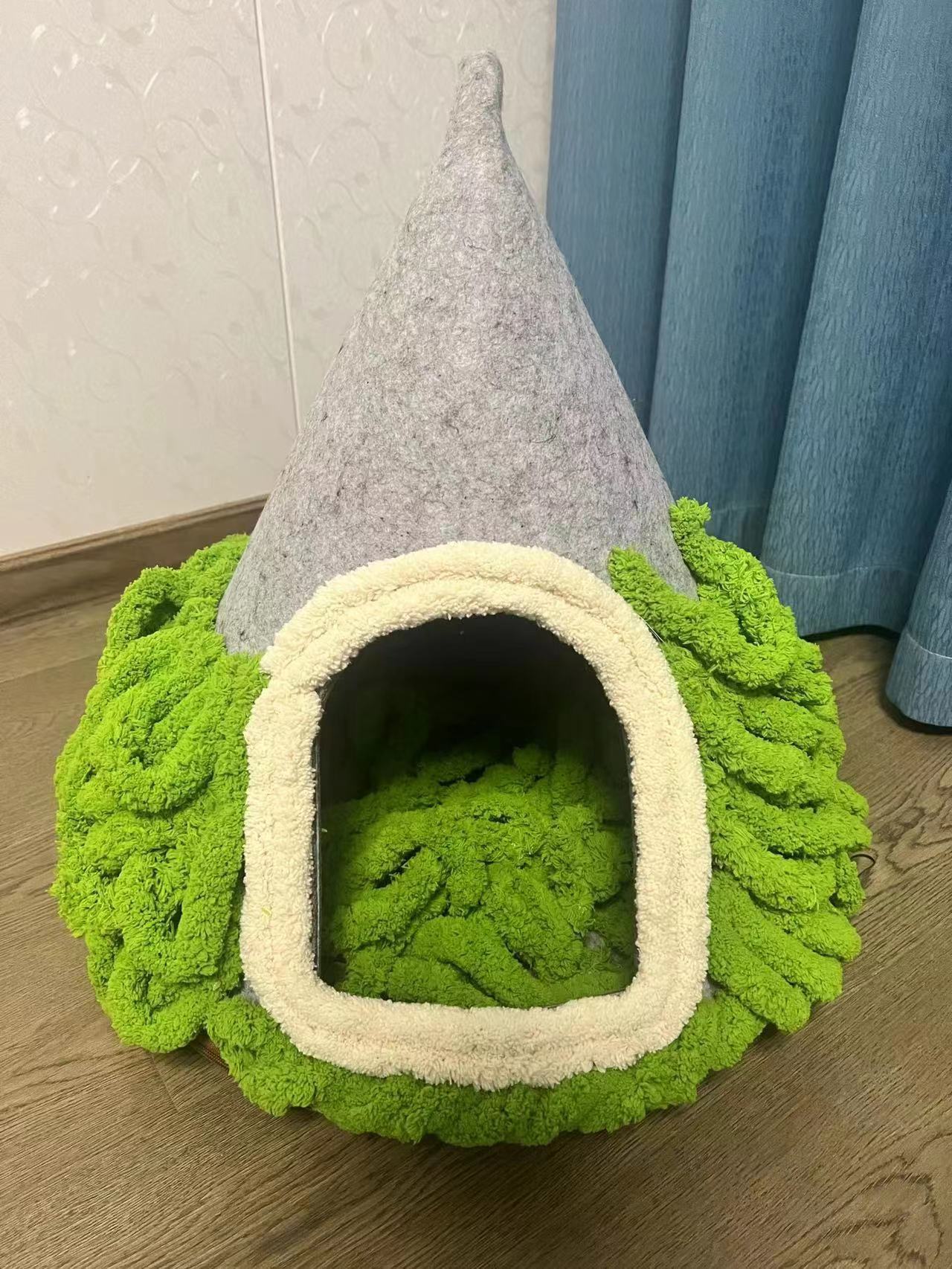 KTX-163923 Cozy Handmade Felt Cat House Tent – Indoor Pet Nest for Cats Under 12 Pounds
