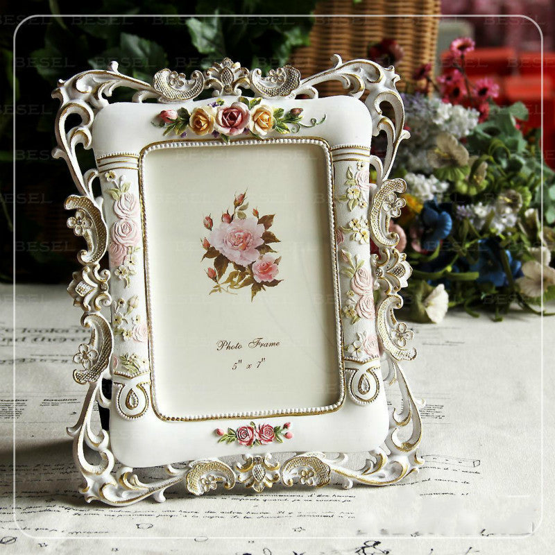 KTX-169171 Pastoral Style Diamond Frame in Resin - 6 Inch, Versatile Hanging for Horizontal or Vertical Display