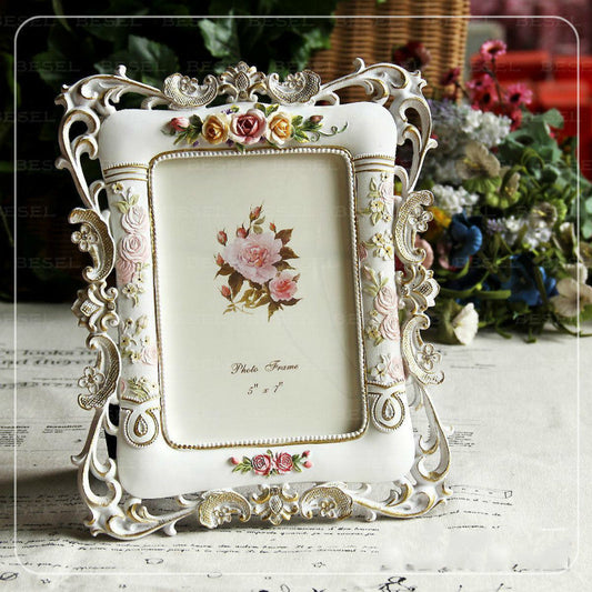 KTX-169171 Pastoral Style Diamond Frame in Resin - 6 Inch, Versatile Hanging for Horizontal or Vertical Display