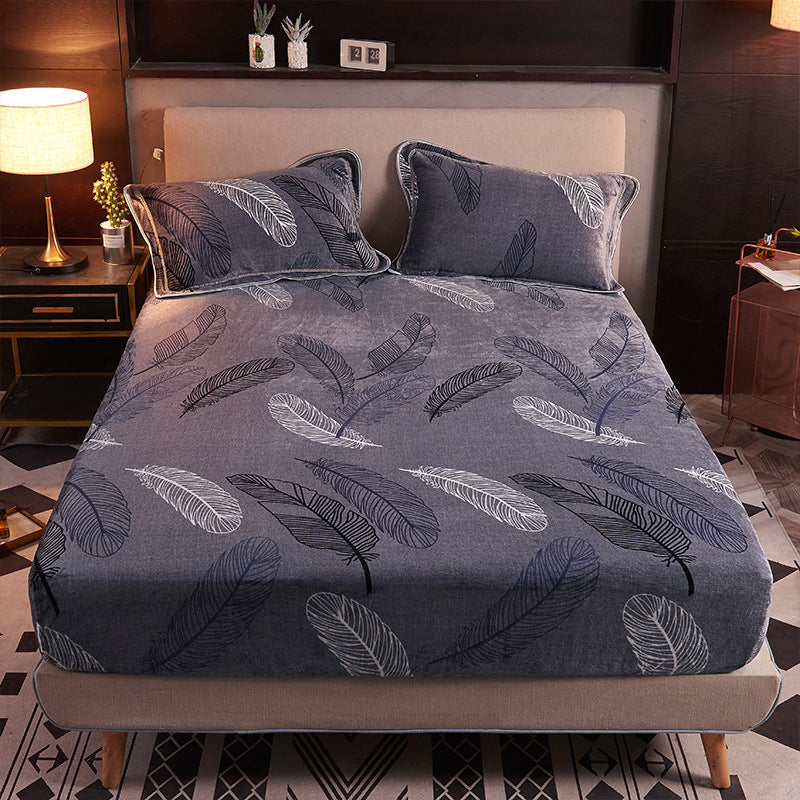 KTX-173651 Thick Velvet Flannel Bedspread with Pillowcases for Cozy Comfort