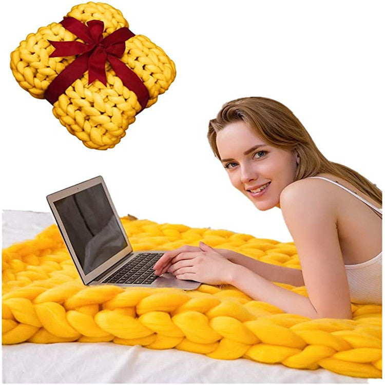 KTX-191635 Thick Knitted Grey Nordic Style Blanket - Super Soft Polyester Fiber Warm Covering 97x77cm