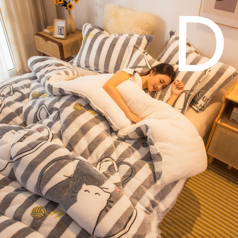 KTX-201171 Milk Velvet Thickened Cashmere Quilt for Warm Comfort