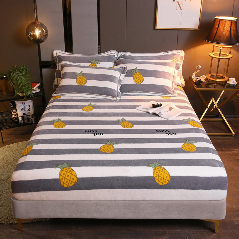 KTX-203155 Warm Flannel Cartoon Printed Fitted Sheet - Cozy Winter Mattress Cover in Various Design Options