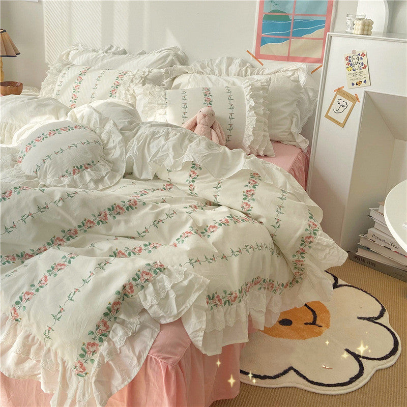 KTX-213523 Elegant Lace Cotton Ruffle Bedding Set – Available in Multiple Sizes and Floral Designs