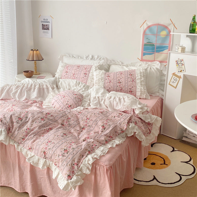 KTX-213523 Elegant Lace Cotton Ruffle Bedding Set – Available in Multiple Sizes and Floral Designs