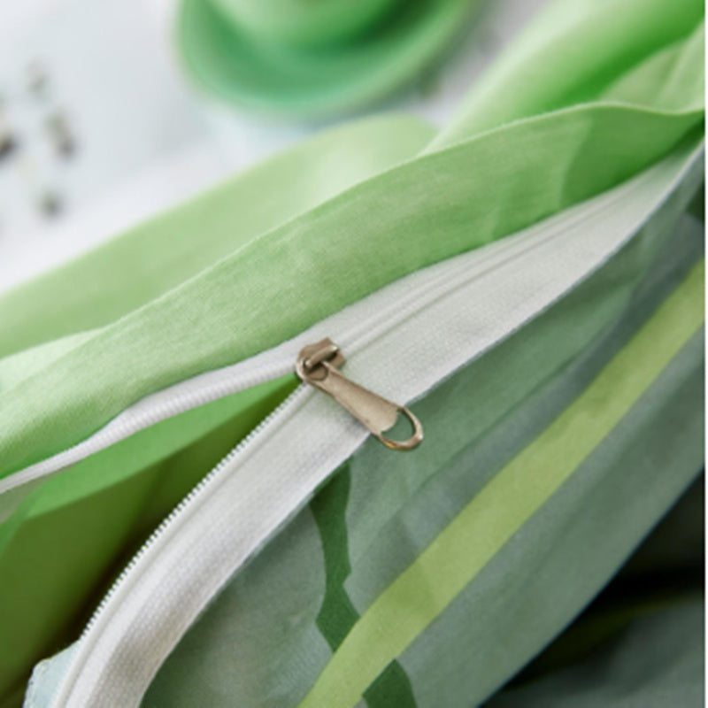 KTX-223379 Cotton Twill Three or Four-Piece Bedding Set with Plant Flower Pattern