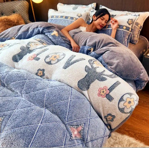 KTX-226707 Flannel Velvet Winter Bedding Set with Snowflake Design - Available in Multiple Sizes