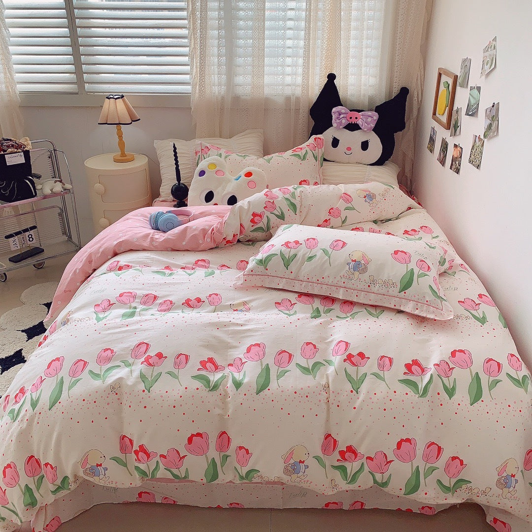 KTX-231315 Cotton Four-Piece Bed Set with Simple Print Design - Duvet Cover, Bed Sheet, and Pillowcases