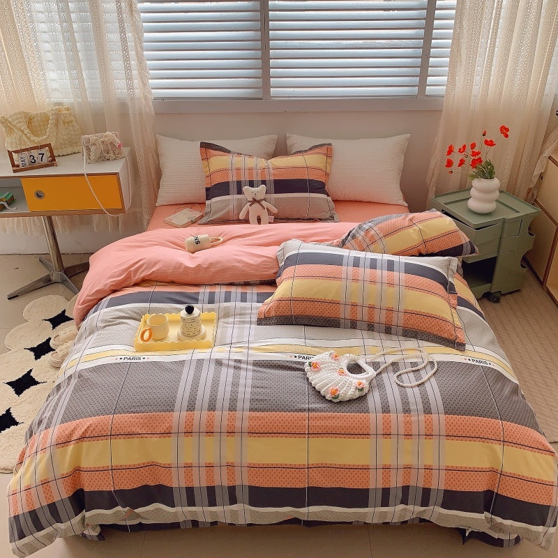KTX-231315 Cotton Four-Piece Bed Set with Simple Print Design - Duvet Cover, Bed Sheet, and Pillowcases