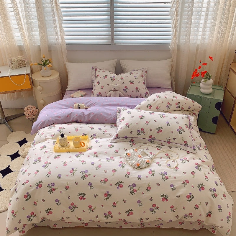 KTX-231315 Cotton Four-Piece Bed Set with Simple Print Design - Duvet Cover, Bed Sheet, and Pillowcases