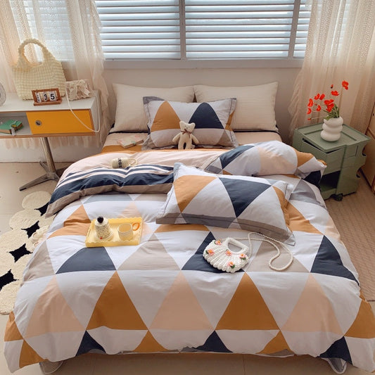 KTX-231315 Cotton Four-Piece Bed Set with Simple Print Design - Duvet Cover, Bed Sheet, and Pillowcases