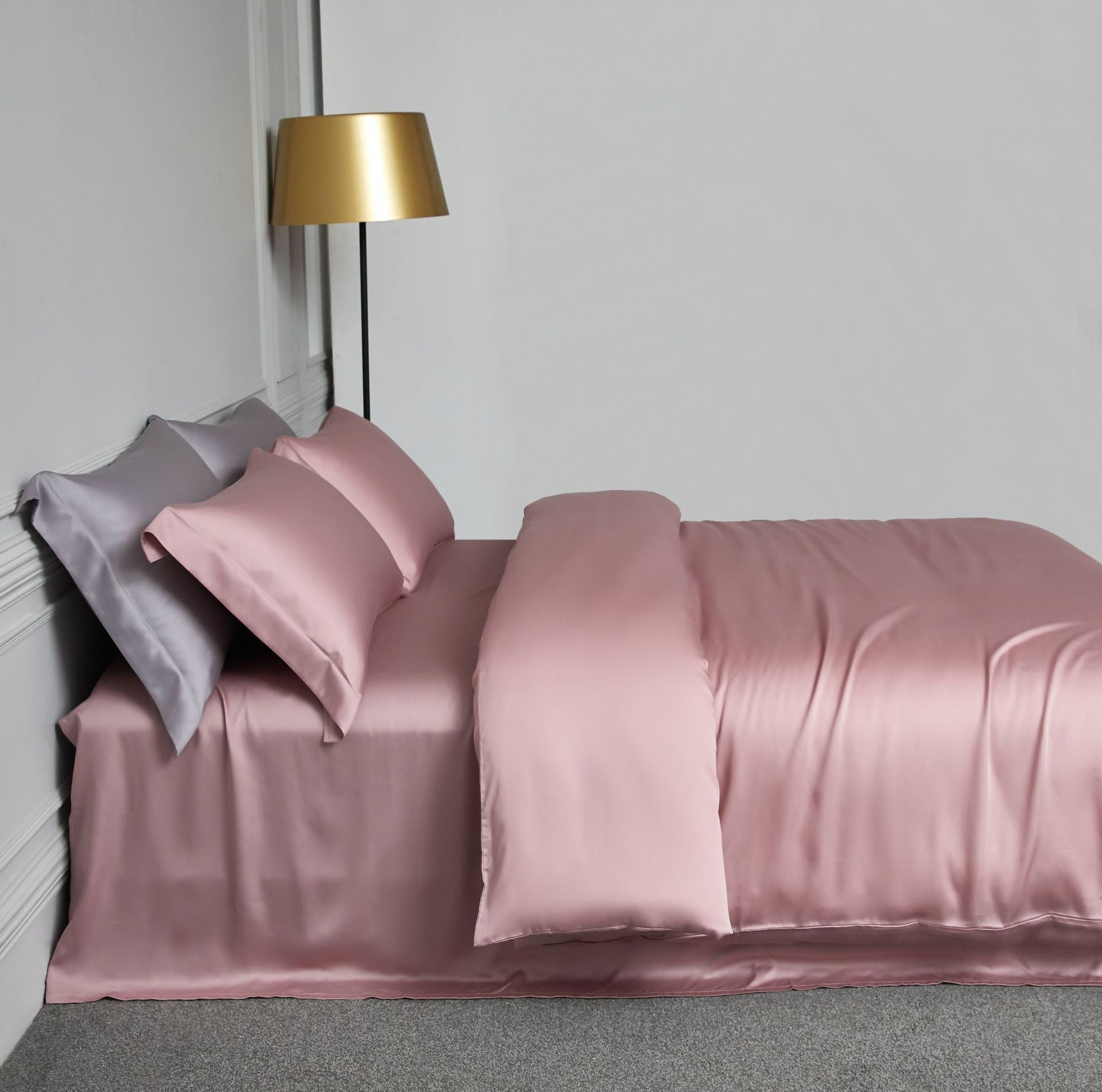 KTX-231635 Double-sided Fine Tencel Bed Set in Various Modern Colors with Smooth Finish