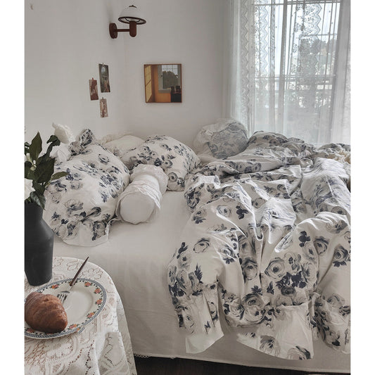 KTX-237075 Vintage Camellia Cotton Four-Piece Duvet Cover and Sheet Set