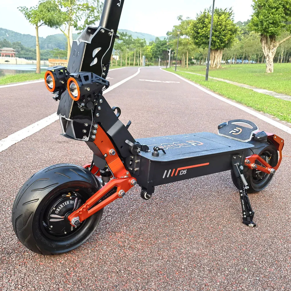 KTX-245011 5000W Dual Motor Electric Scooter with Removable Battery, 60-70km/h Max Speed, 60-120km Range, Foldable Design, 12 Inch Fat Tires