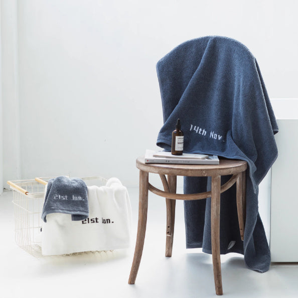 KTX-251155 Personalized Cotton Bath Towel with Custom Embroidery for Special Occasions