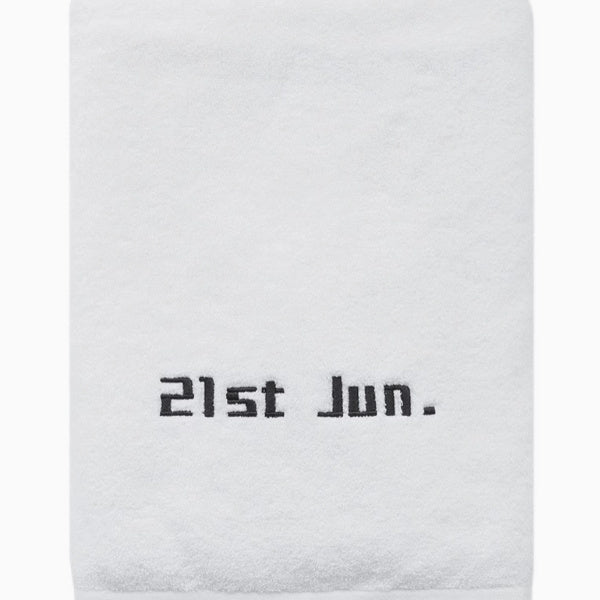 KTX-251155 Personalized Cotton Bath Towel with Custom Embroidery for Special Occasions