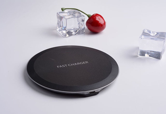 KTX-251795 Ultra-Thin Wireless Mobile Phone Charger with Indication Function and USB Interface