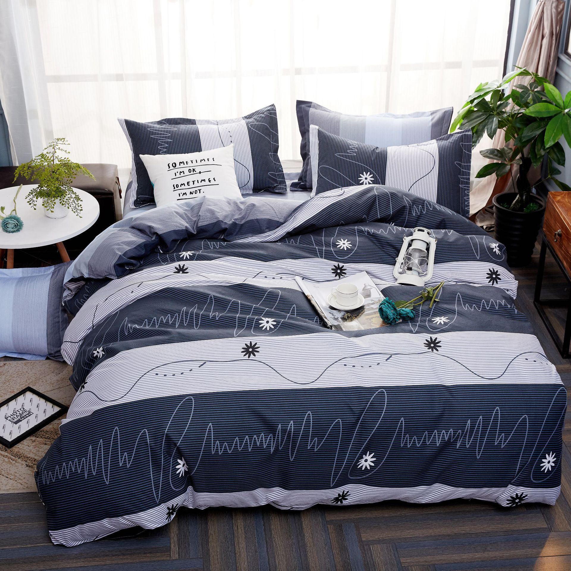 KTX-252051 Three-Piece Cartoon Floral Bedding Set in Aloe Cotton with Pillowcases