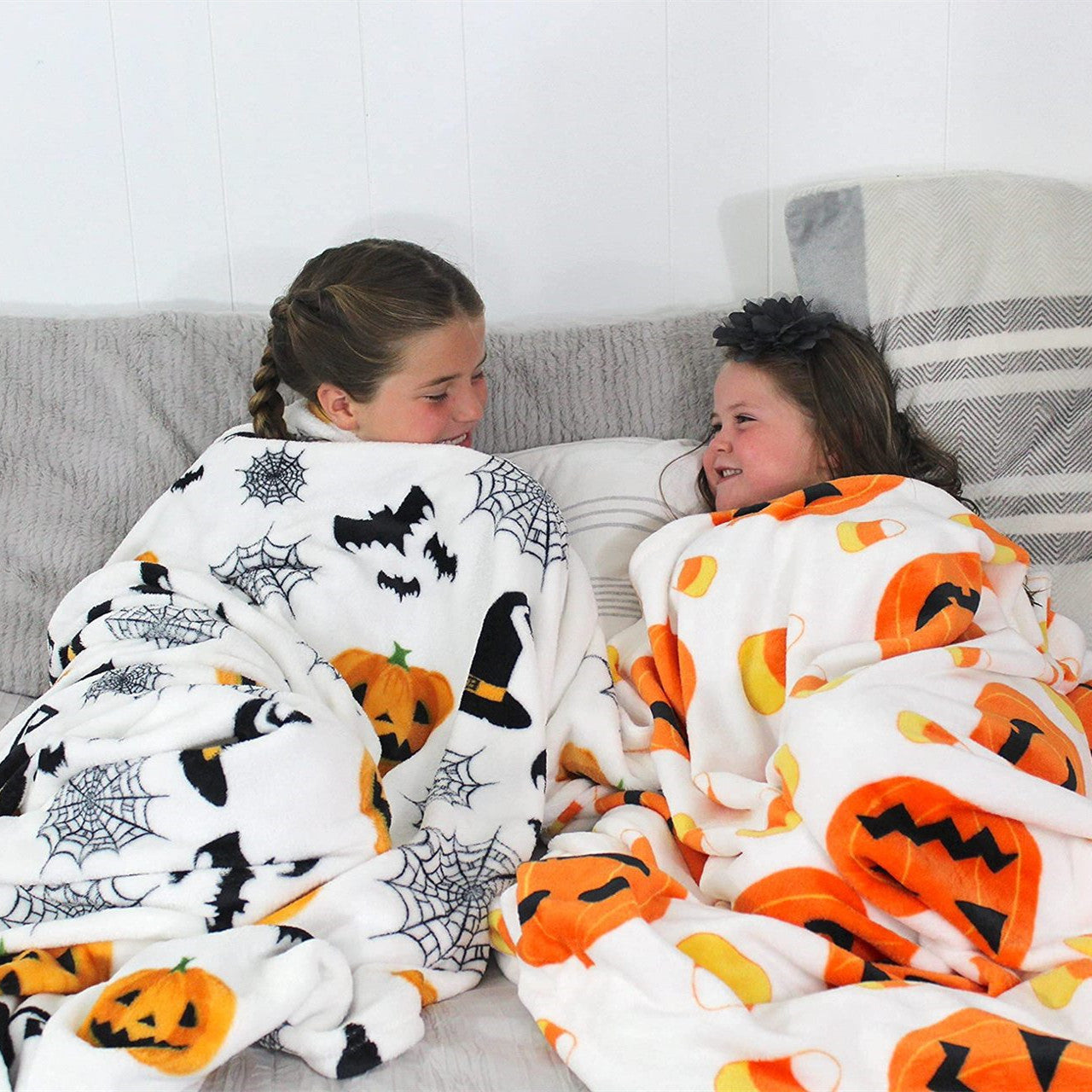KTX-254035 Halloween Pumpkin Bat Flannel Blanket - Soft Polyester Fiber, Multiple Sizes Available