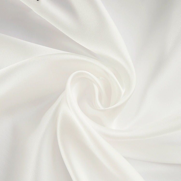 KTX-268691 Mulberry Silk Pillow Towel - Soft and Luxurious Hair Care Essential