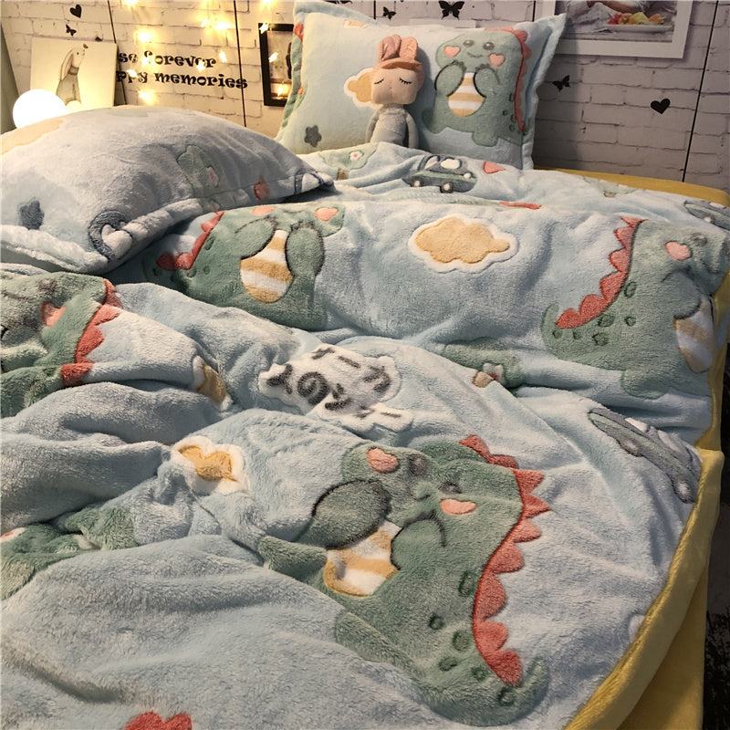 KTX-283667 Cozy Four-Piece Princess Heart and Snowflake Velvet Coral Bedding Set