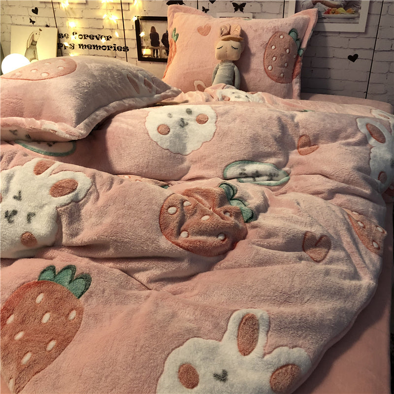 KTX-283667 Cozy Four-Piece Princess Heart and Snowflake Velvet Coral Bedding Set