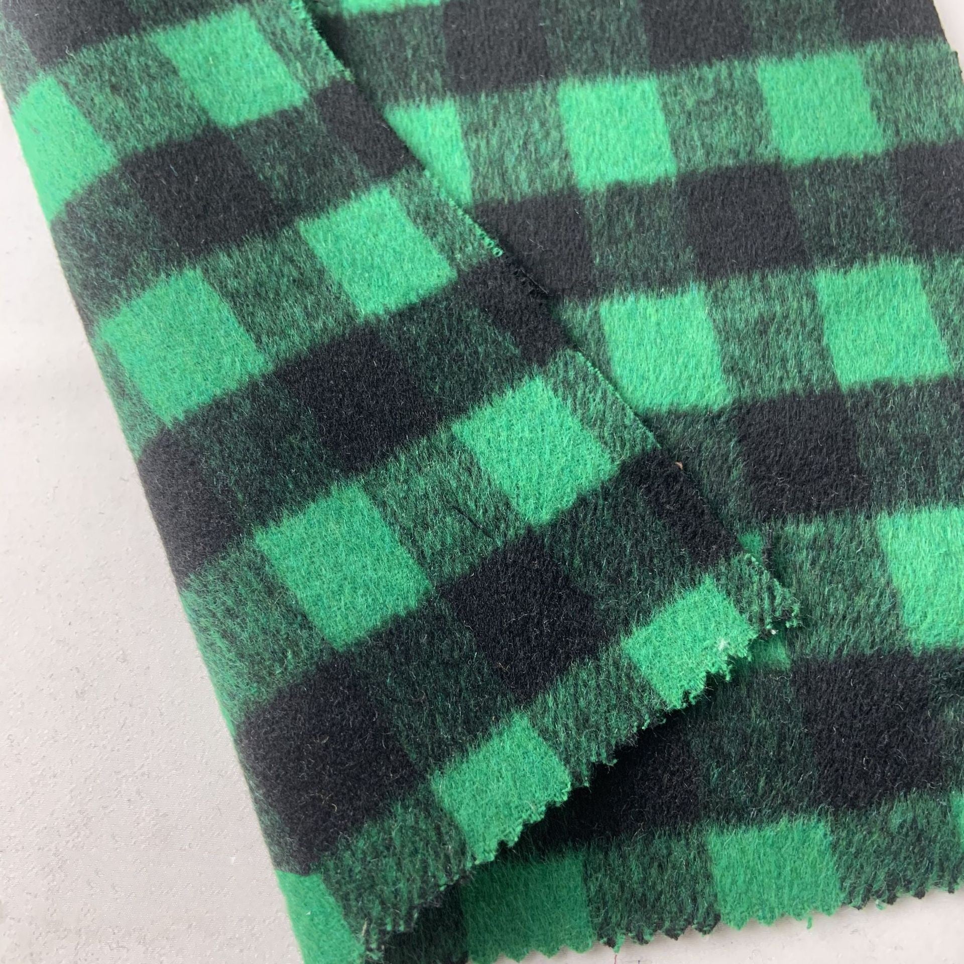 KTX-289939 Thickened Cashmere Plaid Fabric for Versatile Clothing and Home Decor