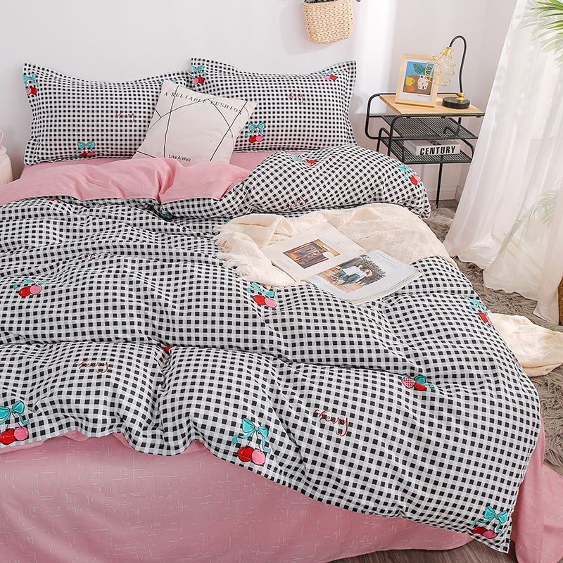 KTX-291731 Four-Piece Pure Cotton Bed Set with Geometric Pattern for 1.8m x 2.2m Bed