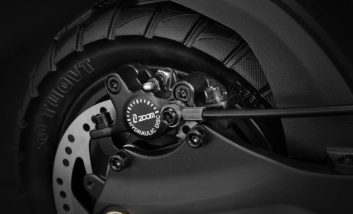 KTX-295059 YUME Hawk 60V Electric Scooter with Dual Motors, Hydraulic Brakes, 70 km Range, and Full Suspension