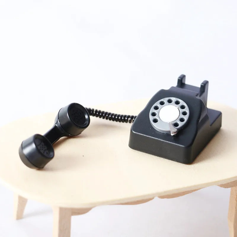 KTX-302291 1/12 Scale Mini Retro Telephone for Dollhouse Decor and Pretend Play Accessories