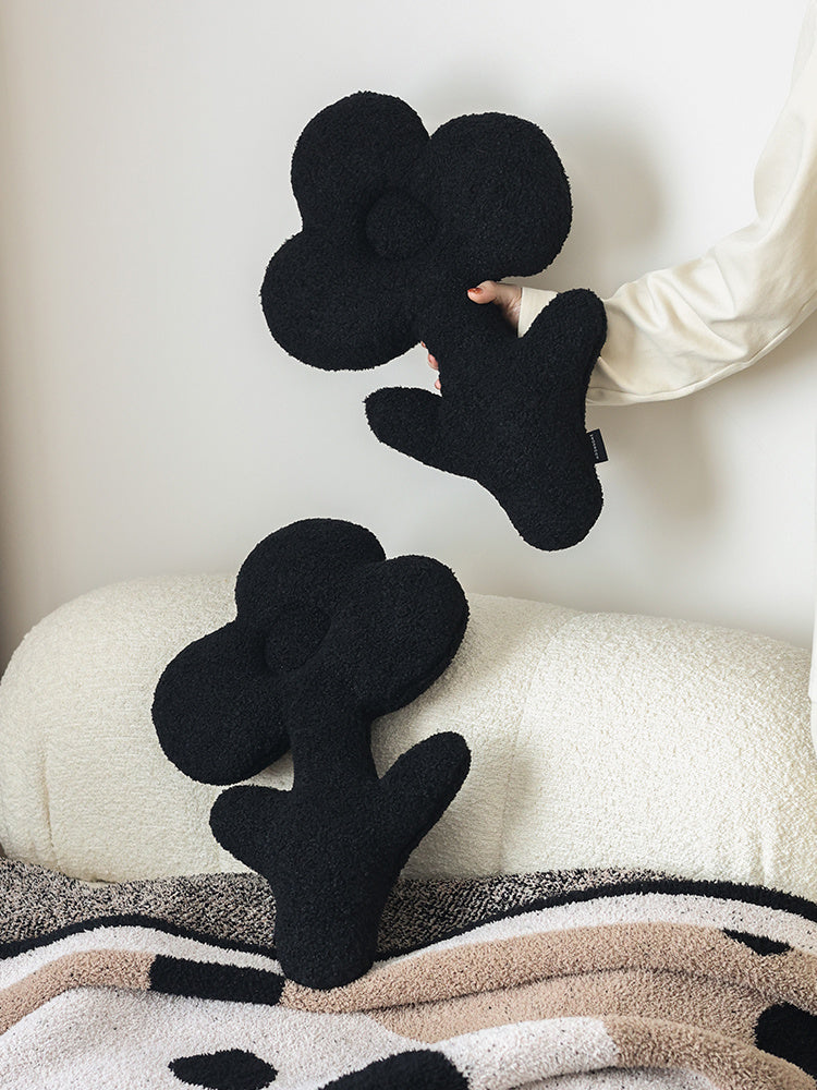KTX-304915 Plush Black Flower-Shaped Pillow for Sofas and Bedding, 48x31cm