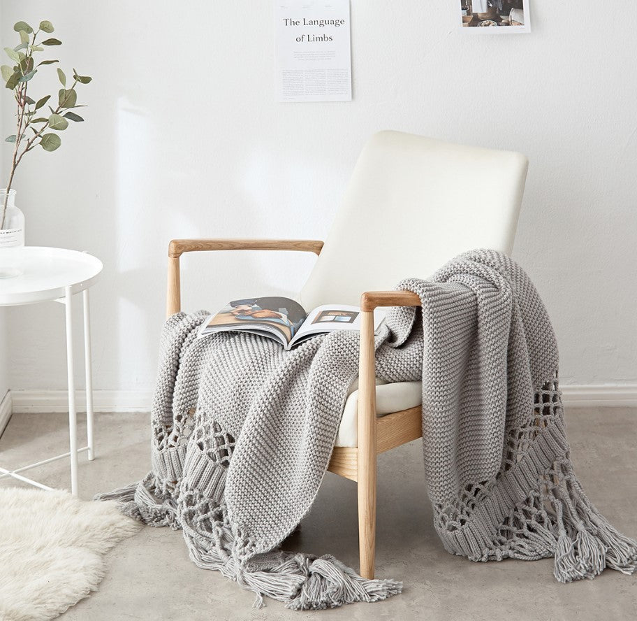 KTX-309843 Handmade Hollow Knitted Blanket with Tassels, 120x180cm, Polyacrylonitrile Material