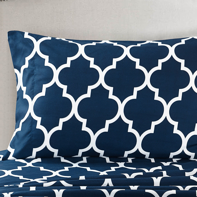 KTX-317267 Classic Geometric Four-Piece Bedding Set in Various Sizes for Modern Simplicity