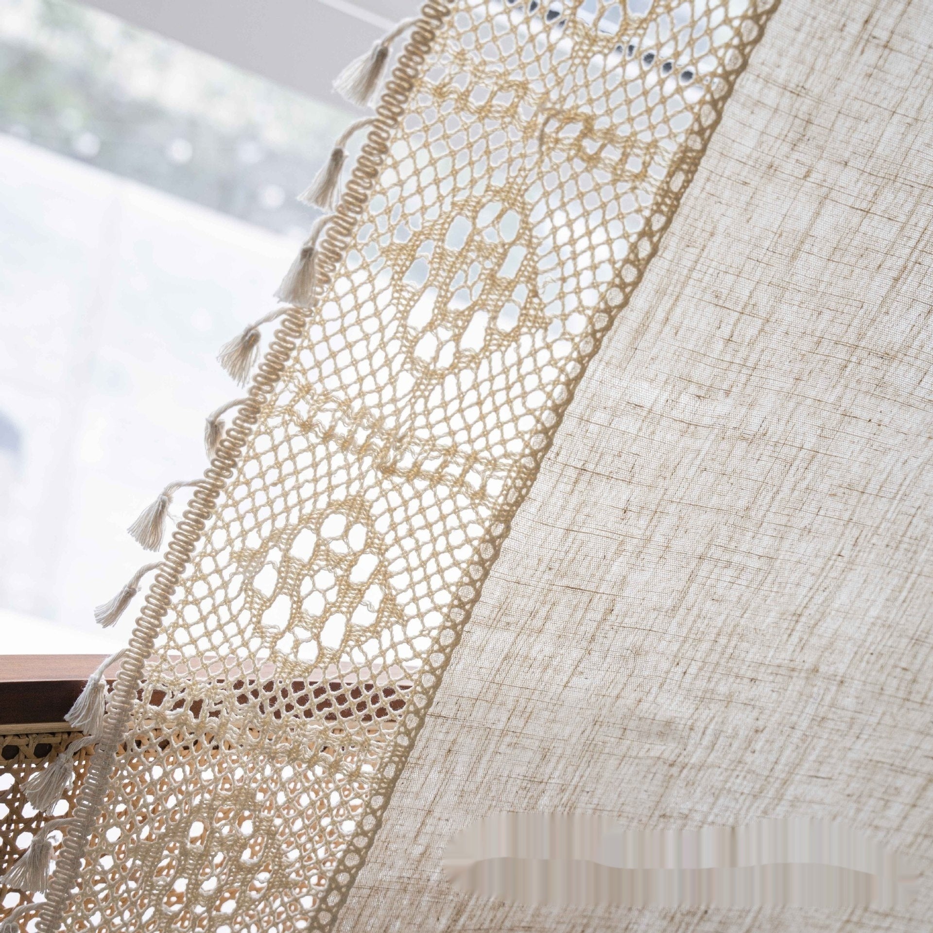 KTX-317971 Handmade Cotton Linen Semi-Transparent Partition Curtain with Crochet tassels