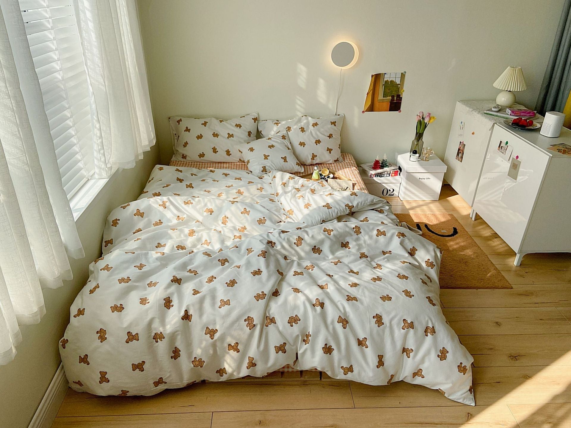 KTX-335699 Cotton 4-Piece Bed Sheet Set with Quilt and Pillow Covers for Comfortable Sleeping