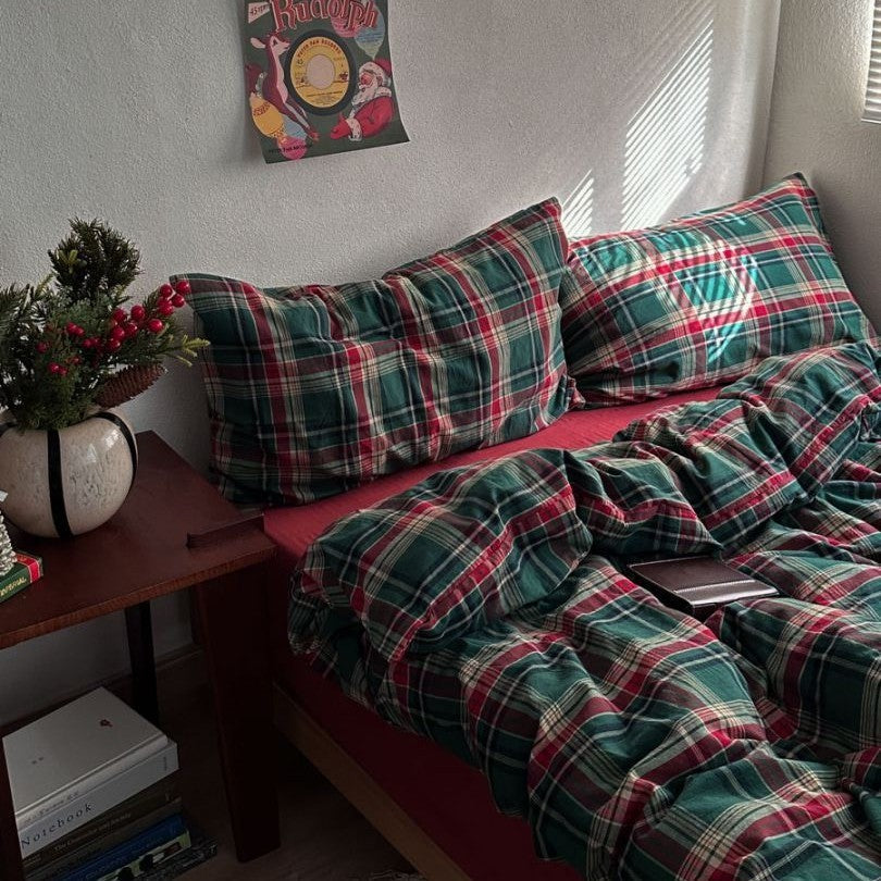 KTX-348691 Nordic Simple Plaid Cotton Four-Piece Bed Linen Set in Washed Cotton