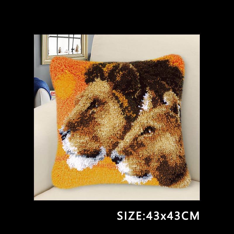 KTX-352147 Handmade Cartoon Wool Embroidered Pillow Cover DIY Material Kit