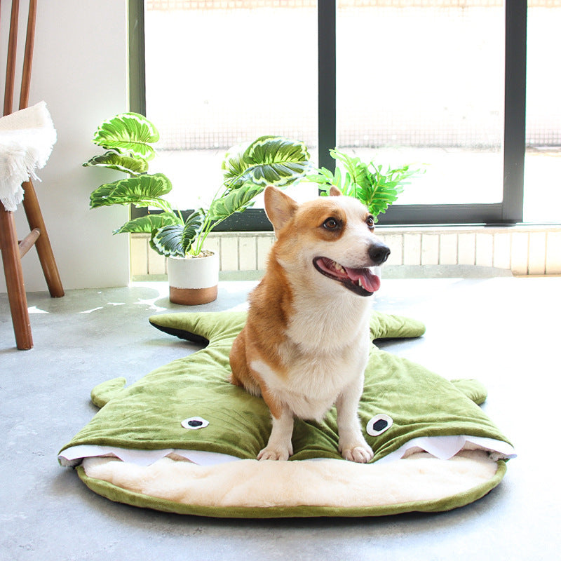 KTX-377491 Removable Washable Pet Kennel with Plush Lining in Green Shark, Blue Shark, and Black Shark